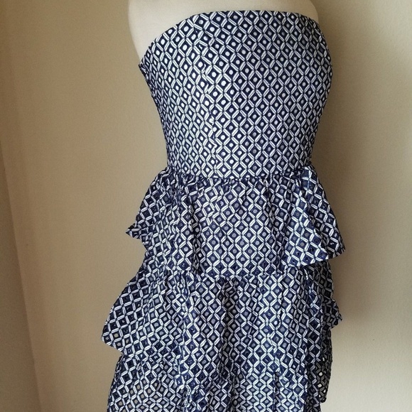 NWT White House Black Market Strapless Tier Dress - Picture 3 of 8